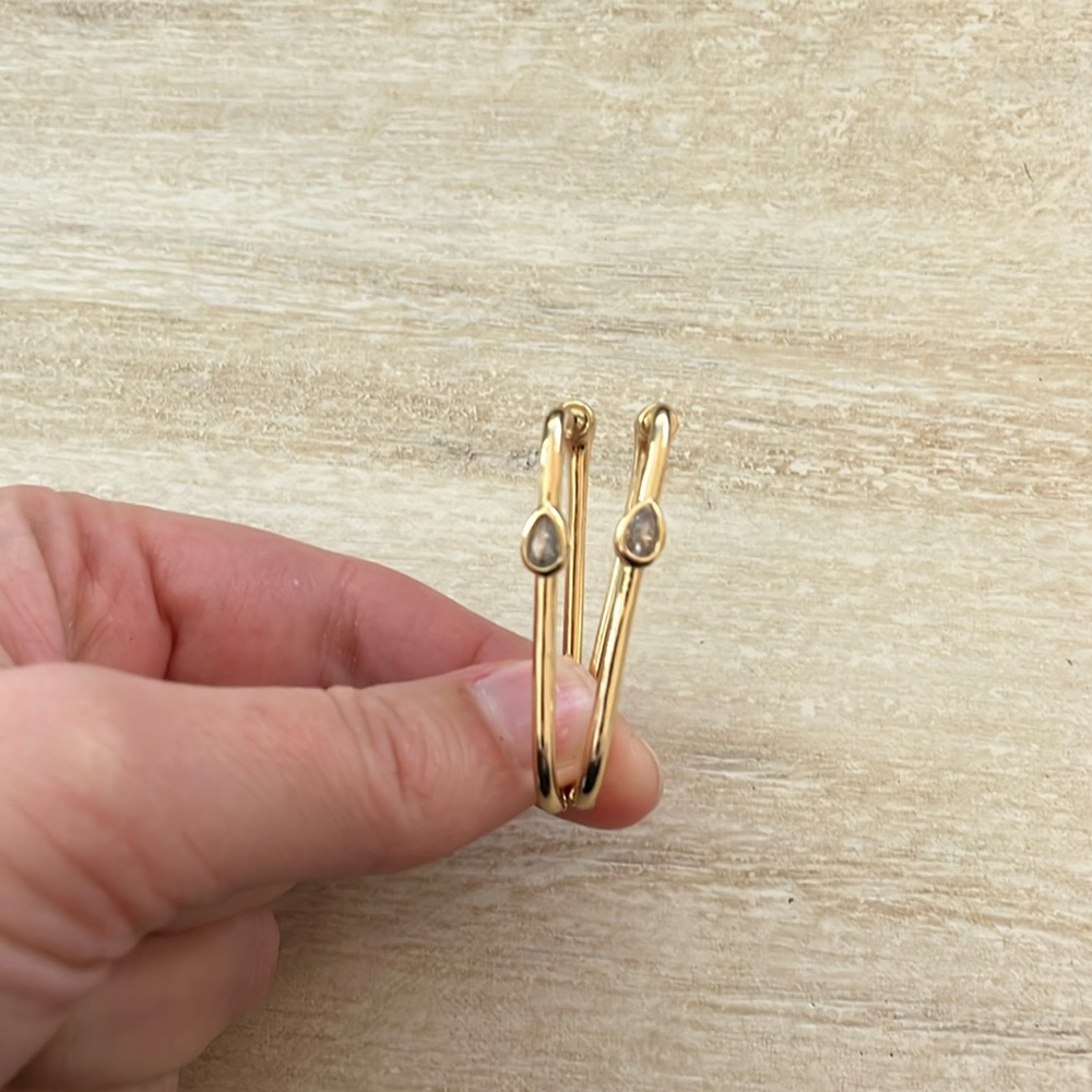 U shape gold hoops!